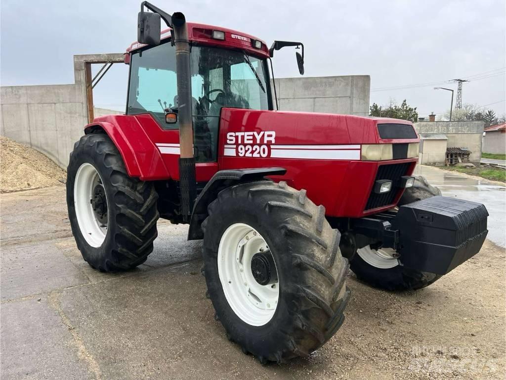 Steyr 9220 曳引機