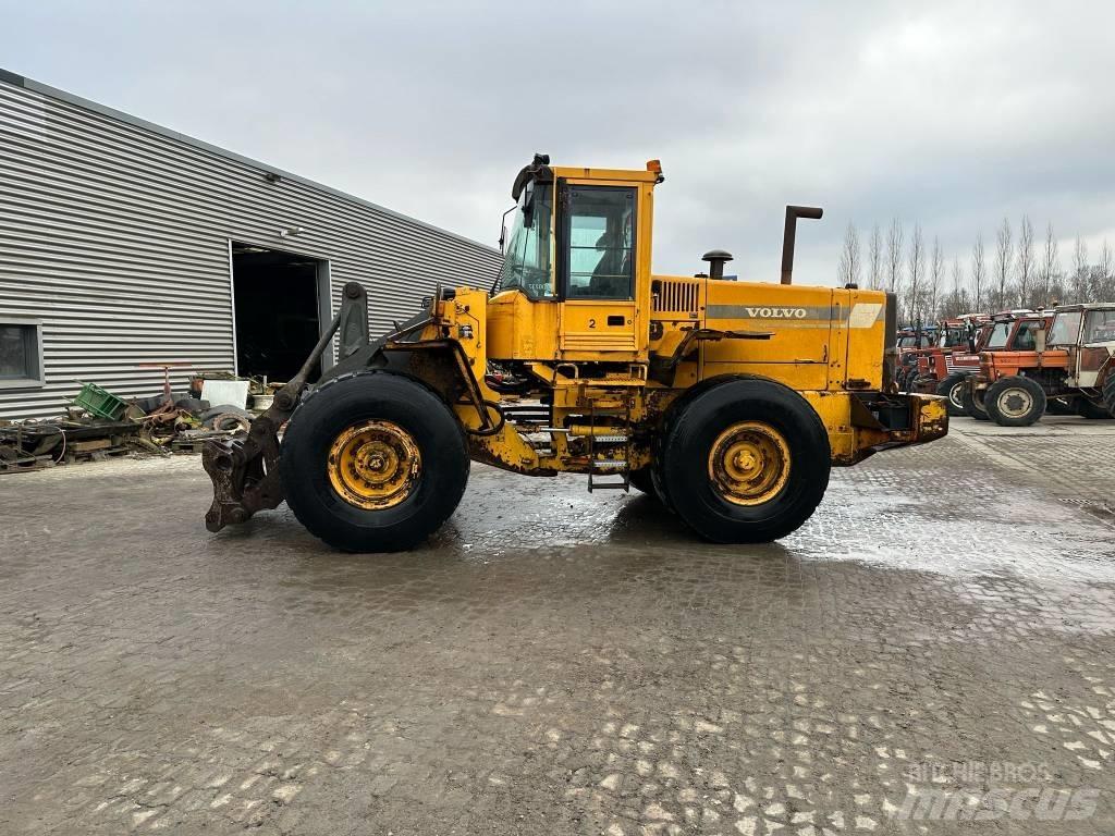 Volvo L120C 輪胎式裝載機
