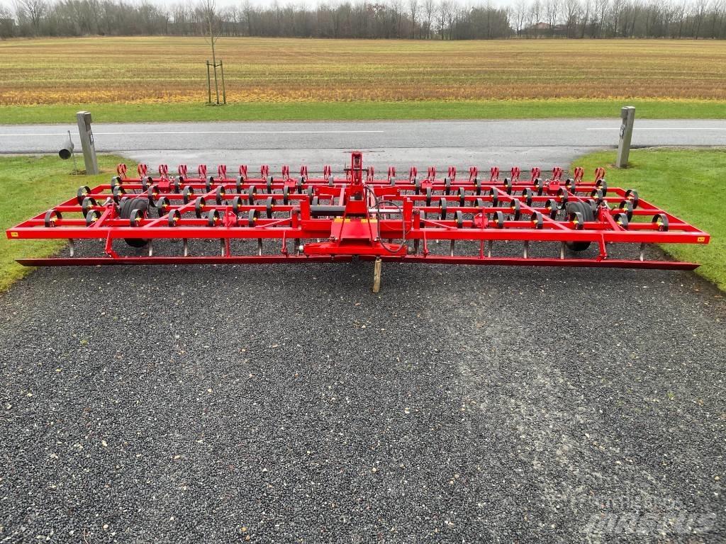 Väderstad NZM 600 耙車