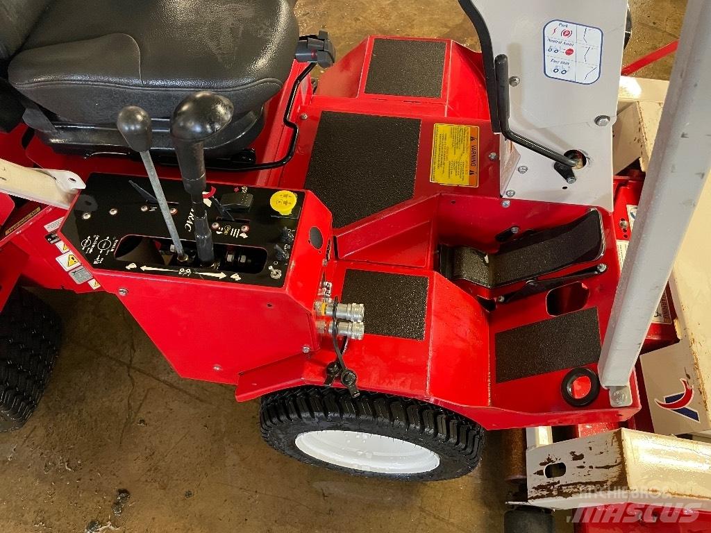 Ventrac 3100 騎乘式割草機
