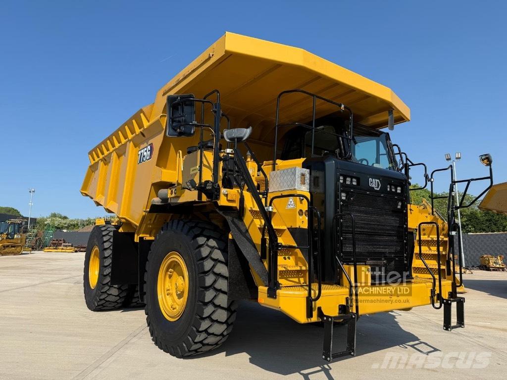 CAT 775 G 鉸接式起吊車
