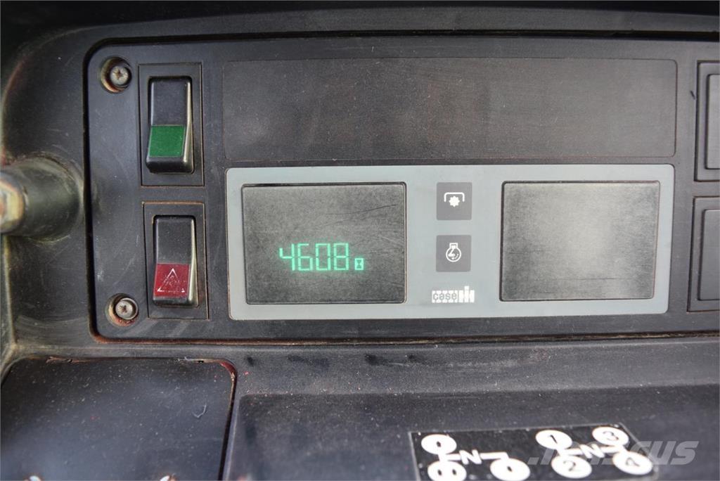 Case IH 840 A/S 曳引機