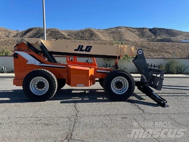 JLG 1055 伸縮臂操作車