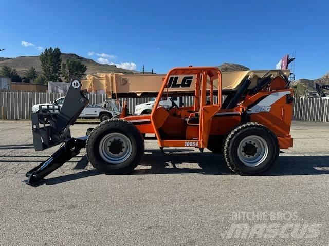 JLG 1055 伸縮臂操作車