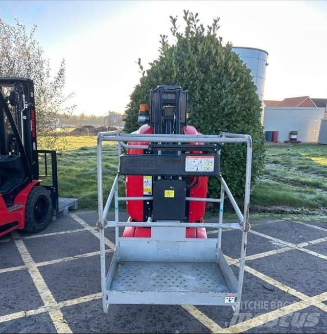 Manitou 100 VJR 垂直升降工作台