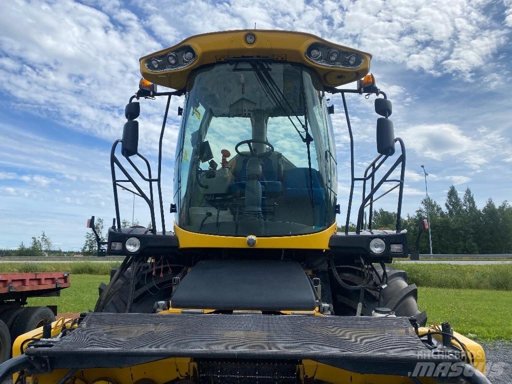 New Holland FR 500 自走式飼料採集機