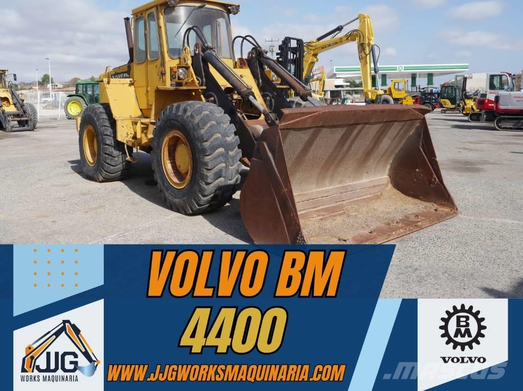 Volvo BM 4400 輪胎式裝載機