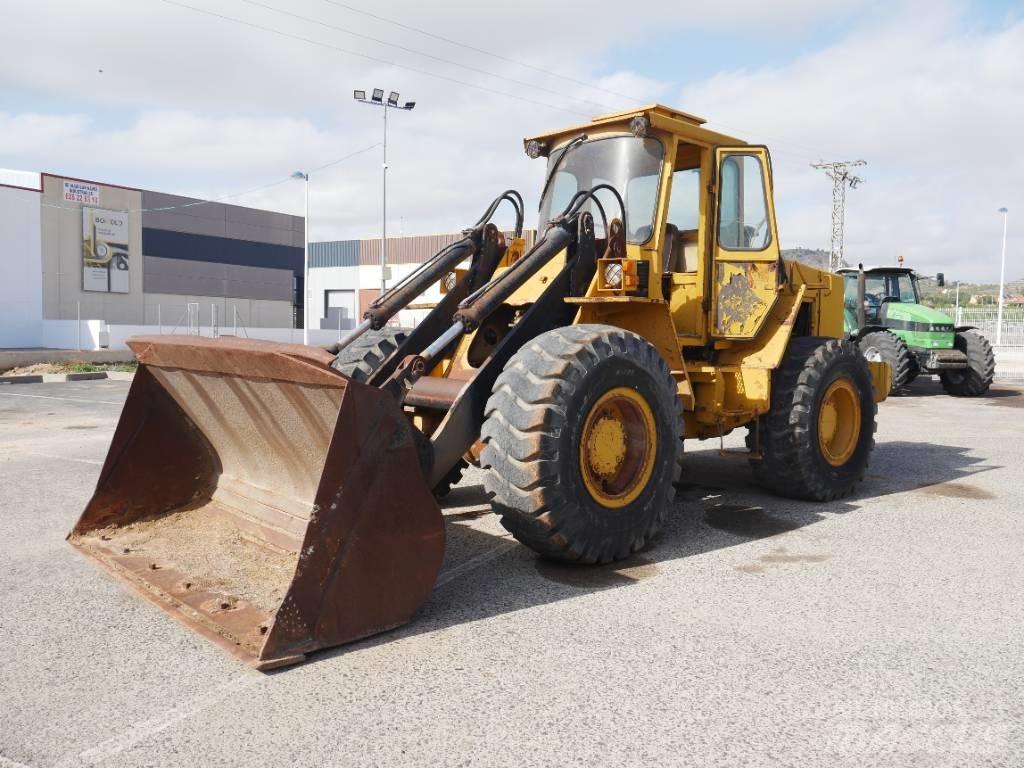 Volvo BM 4400 輪胎式裝載機