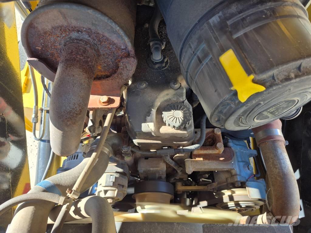 New Holland B 95 B 反鏟裝載機