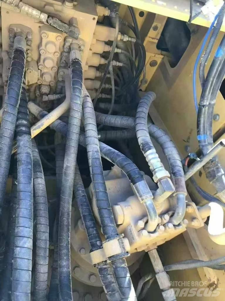 Komatsu PC 210 履帶式 挖土機/掘鑿機/挖掘機
