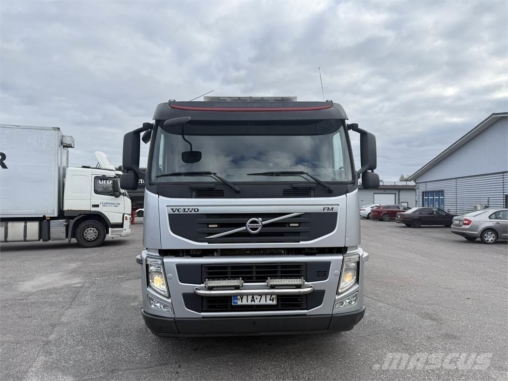 Volvo FM13 8X4 傾卸式卡車