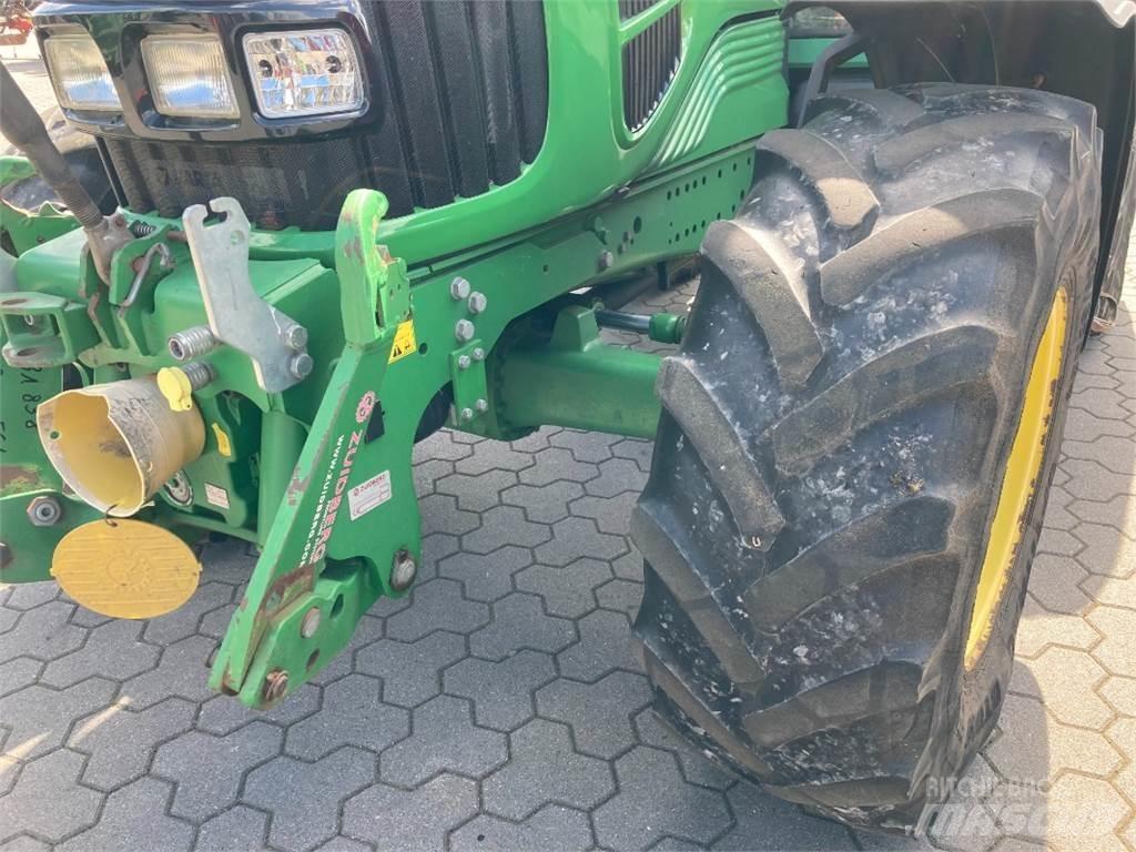 John Deere 6630 曳引機