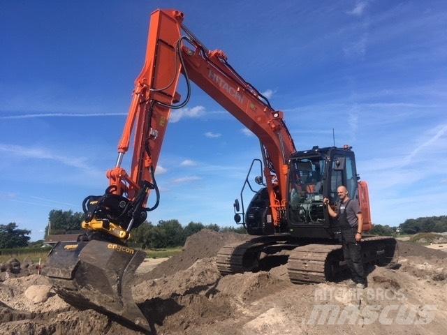Hitachi ZX 135 US-6 履帶式 挖土機/掘鑿機/挖掘機