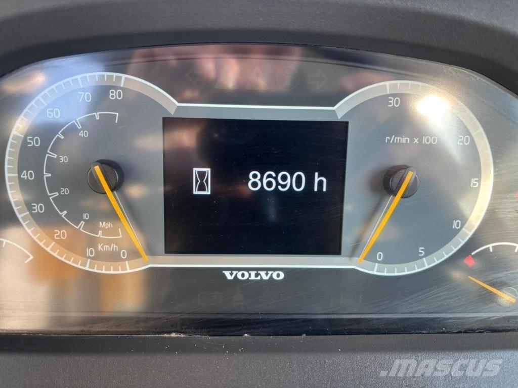Volvo A 45 G 鉸接式起吊車