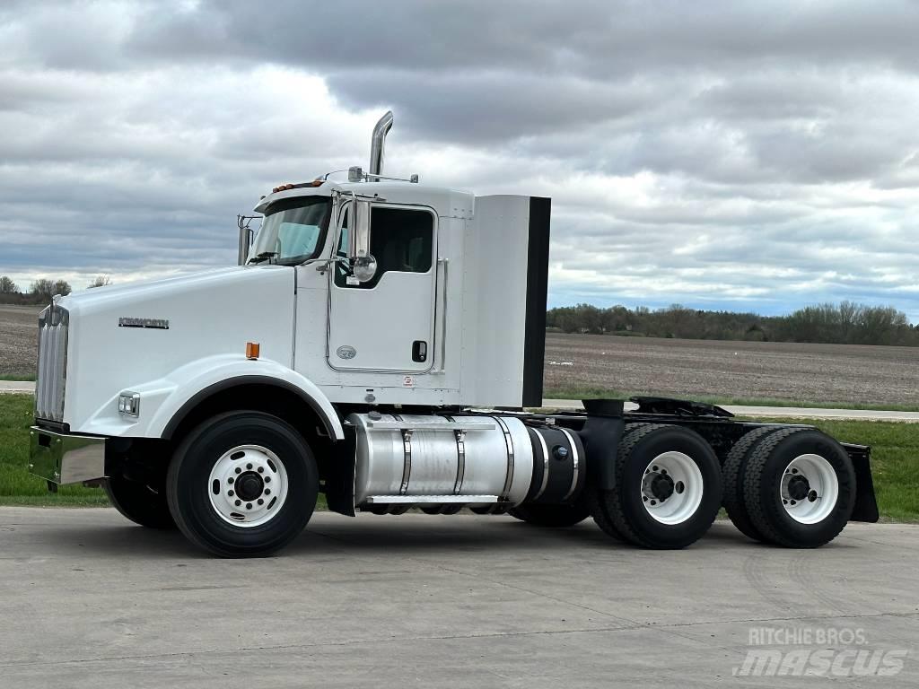 Kenworth T800 曳引機組件