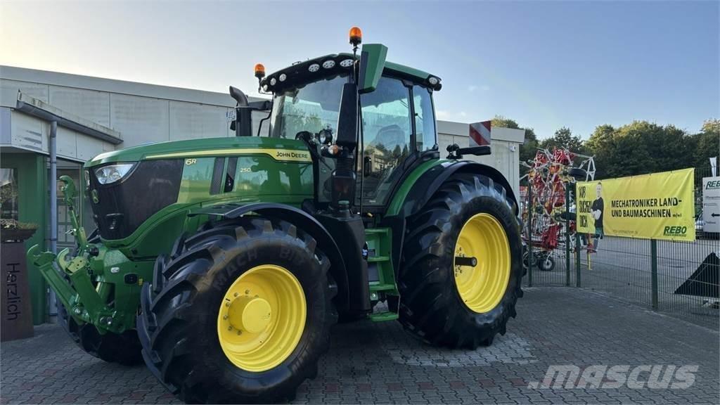 John Deere 6R250 曳引機
