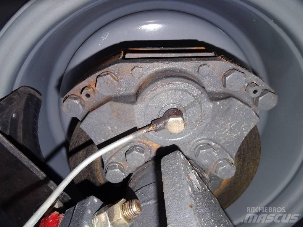 Taian 2500 伸縮輪式裝載機