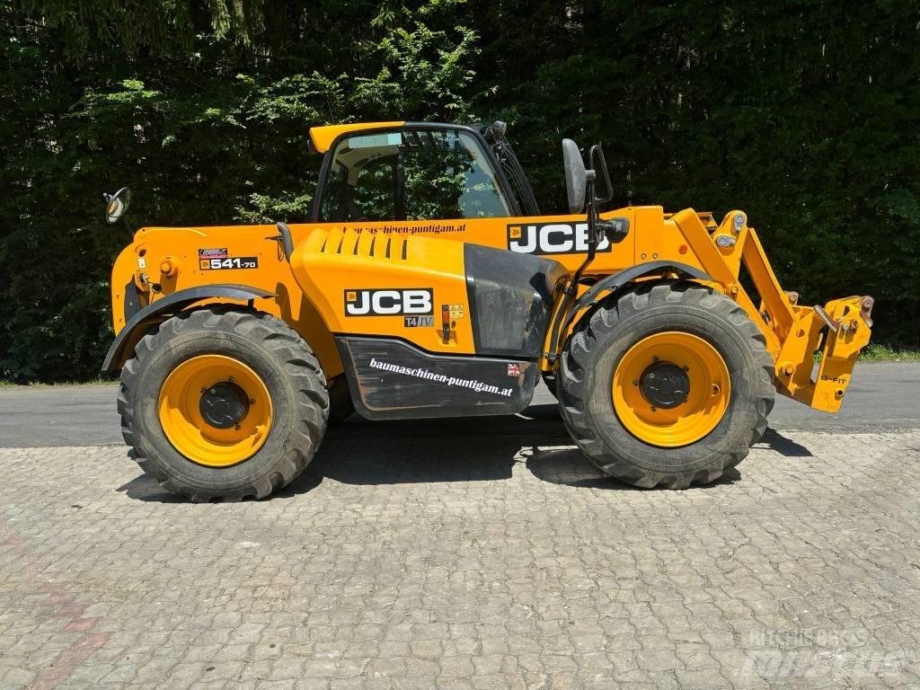 JCB 541-70 伸縮臂操作車