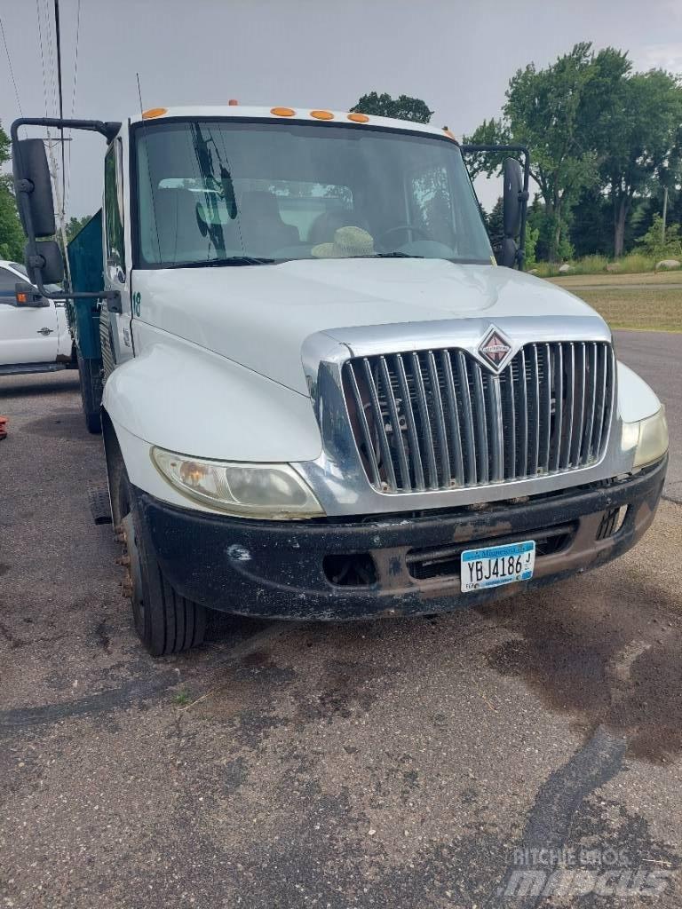 International 4200 傾卸式卡車