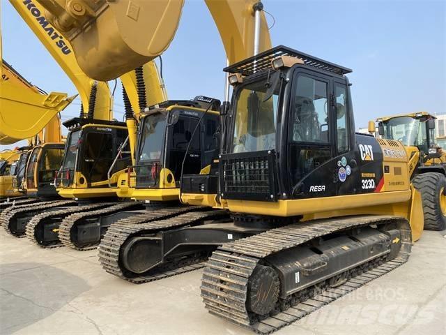 CAT 323 D L 履帶式 挖土機/掘鑿機/挖掘機
