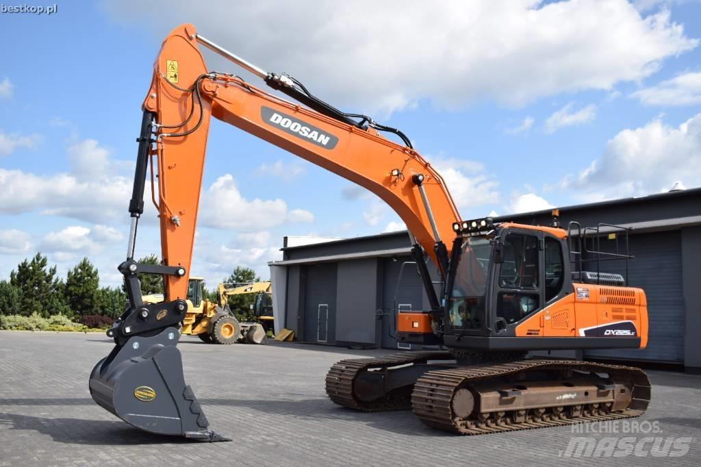 Doosan DX 225 LC-5 履帶式 挖土機/掘鑿機/挖掘機