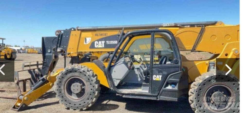 CAT TL1255D 伸縮臂操作車