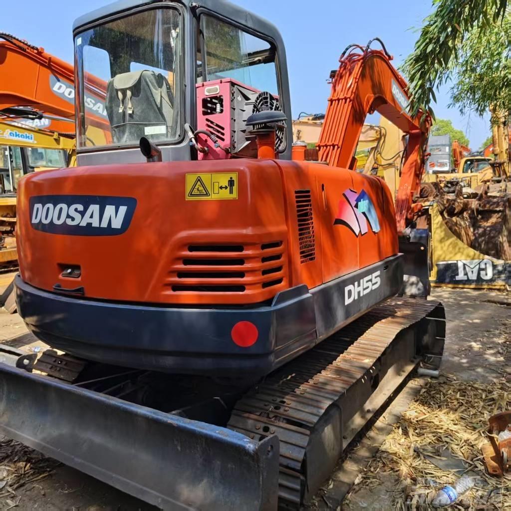 Doosan DH 55 小型挖土機/掘鑿機<7t(小型挖掘機)