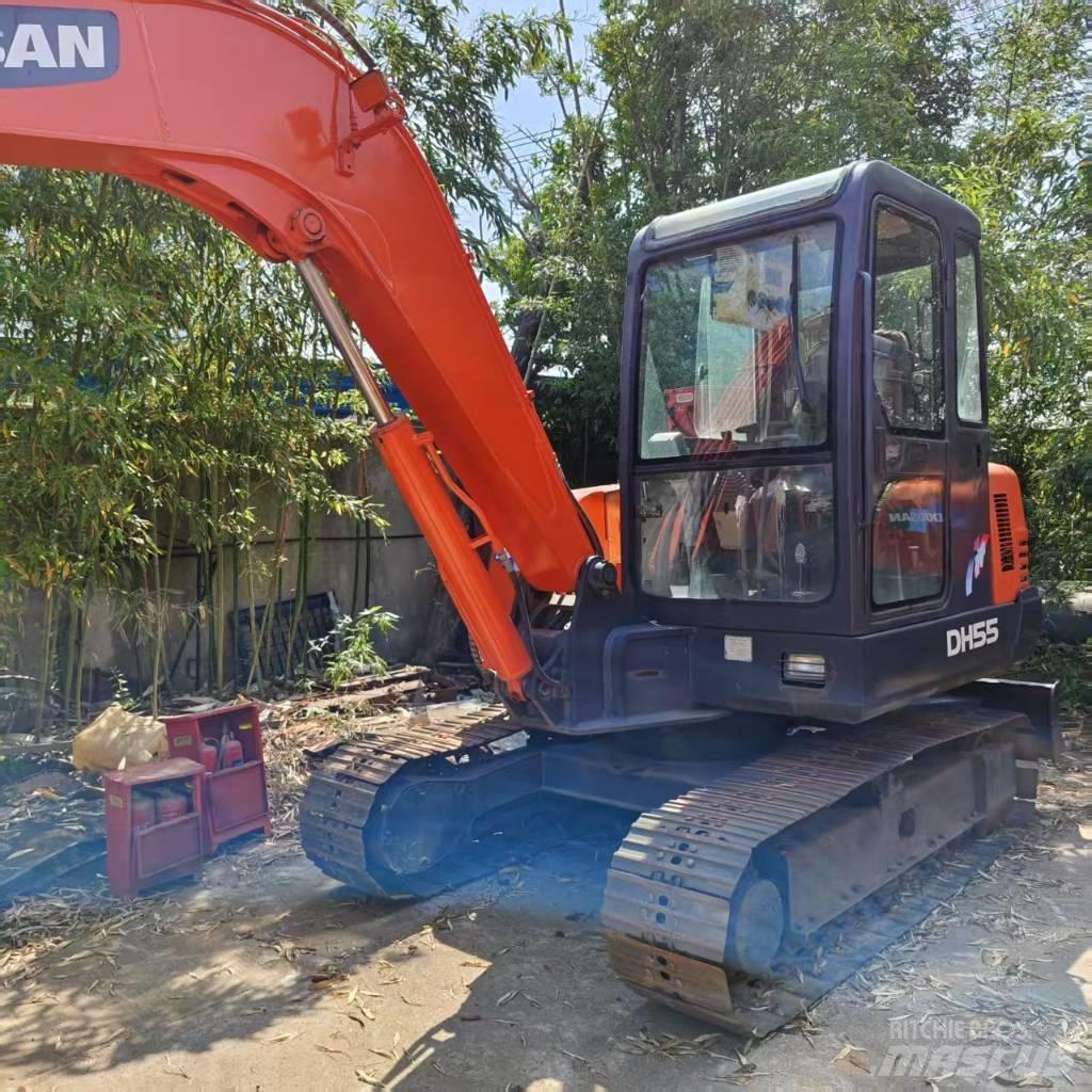 Doosan DH 55 小型挖土機/掘鑿機<7t(小型挖掘機)
