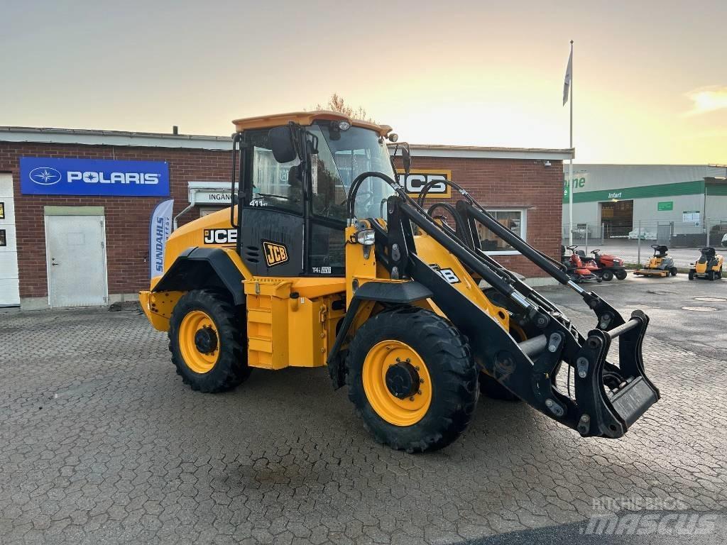 JCB 411 HT 輪胎式裝載機