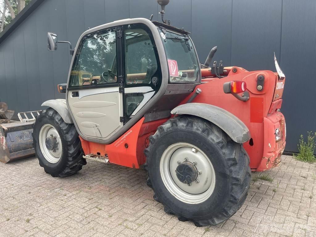 Manitou MT 932 伸縮臂操作車