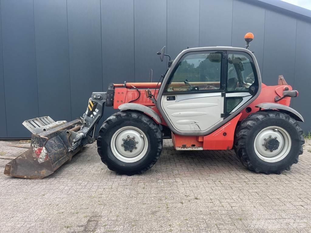 Manitou MT 932 伸縮臂操作車