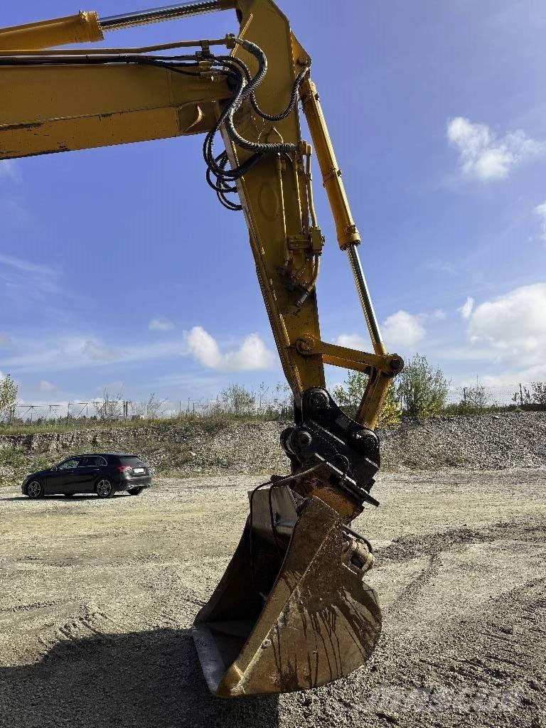 Komatsu PC 228 US-3 履帶式 挖土機/掘鑿機/挖掘機