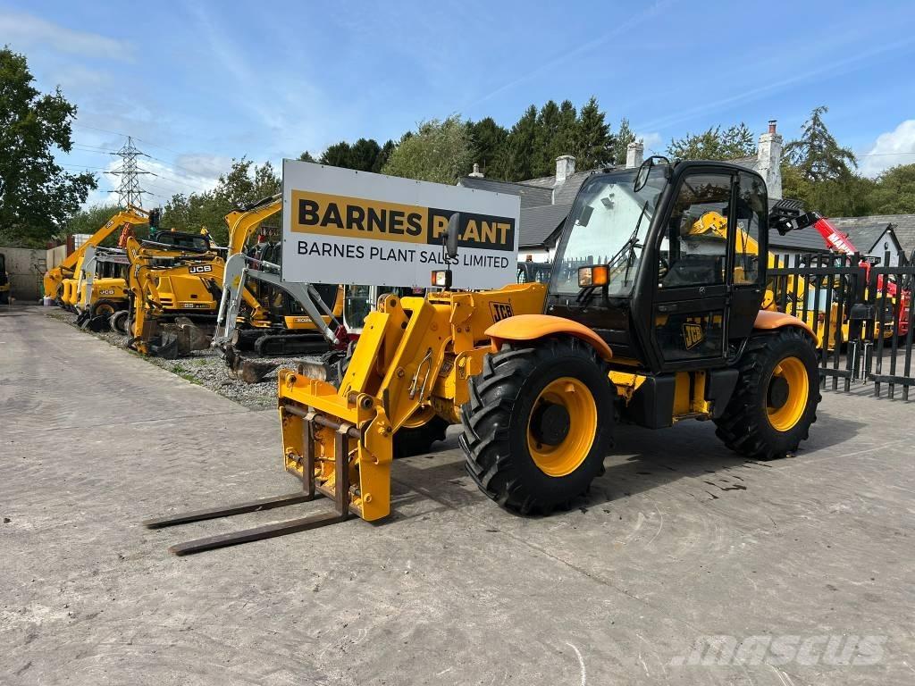 JCB 530-70 伸縮臂操作車
