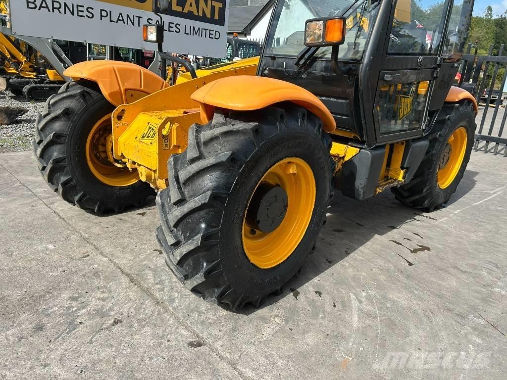 JCB 530-70 伸縮臂操作車