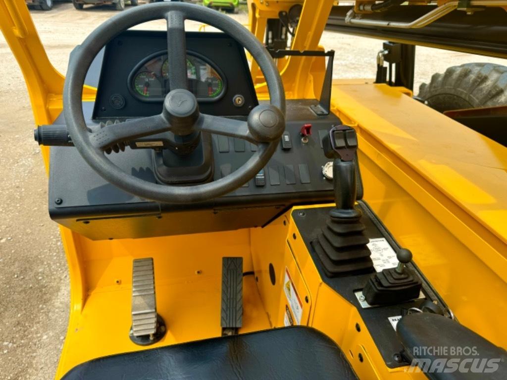 Pettibone 944 伸縮臂操作車