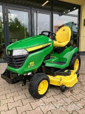 John Deere X590 騎乘式割草機