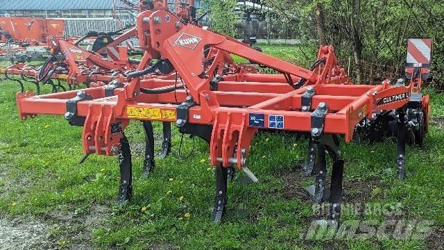 Kuhn Cultimer L300 中耕管理機
