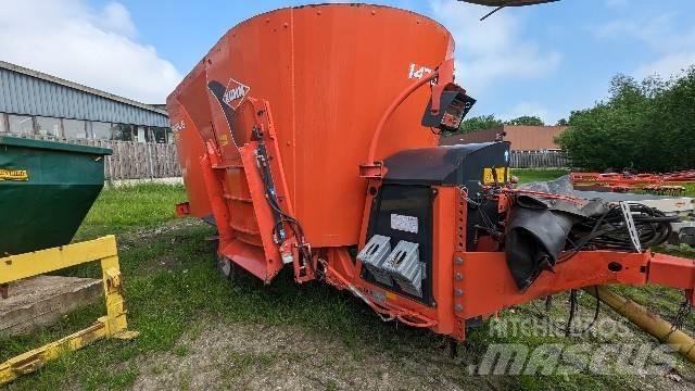 Kuhn Profile 1470 動物進料機