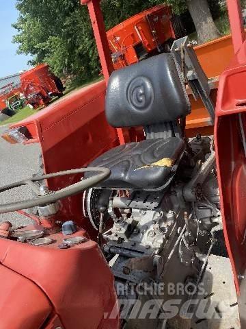 Massey Ferguson 135 曳引機