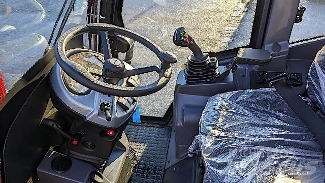 Schäffer 4670T-2 農業用伸縮臂裝載機