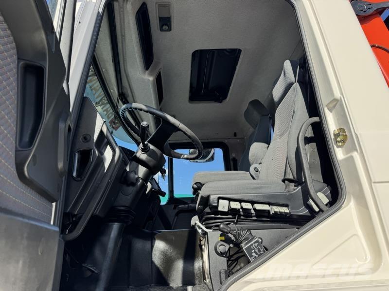 MAN 19.364 FAC 起重機卡車