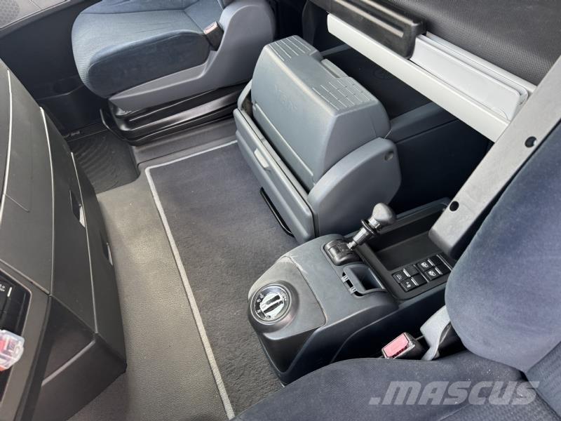 MAN TGX 18.360 ADR 篷布卡車