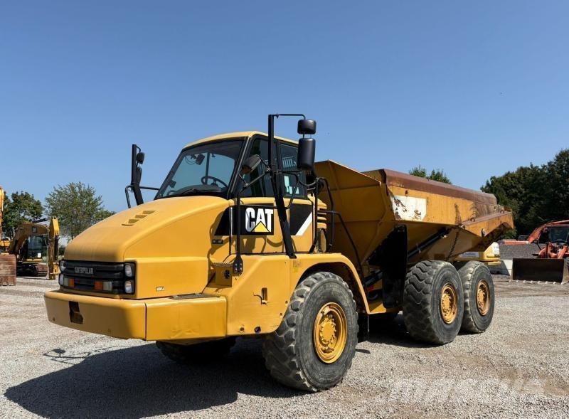 CAT 730 鉸接式起吊車