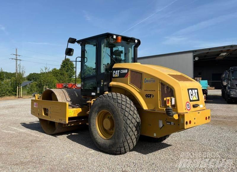 CAT CS66B 土壤壓實機