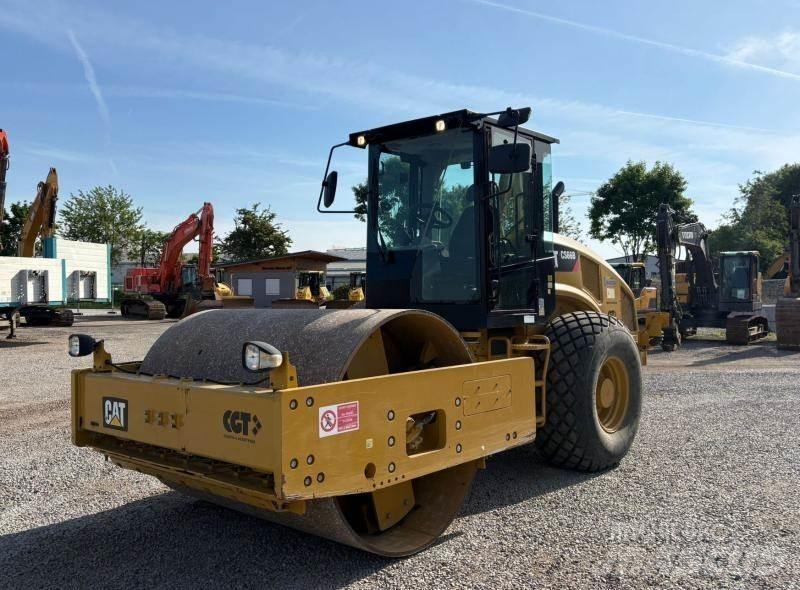 CAT CS66B 土壤壓實機