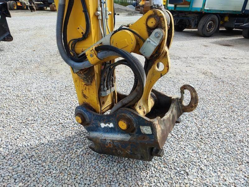 CAT MH3024 廢棄物/工業用操作車