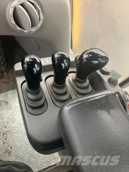 Volvo L110H 輪胎式裝載機