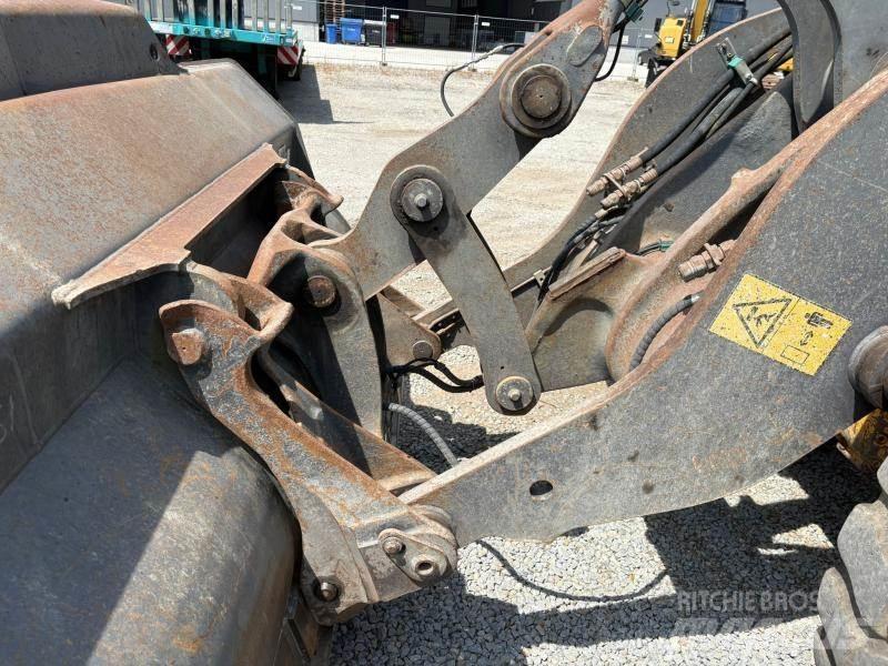 Volvo L90H 輪胎式裝載機