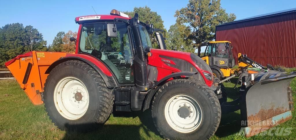 Valtra N114HT5 曳引機