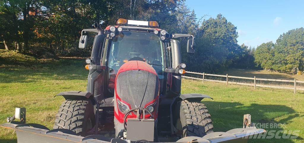 Valtra N114HT5 曳引機